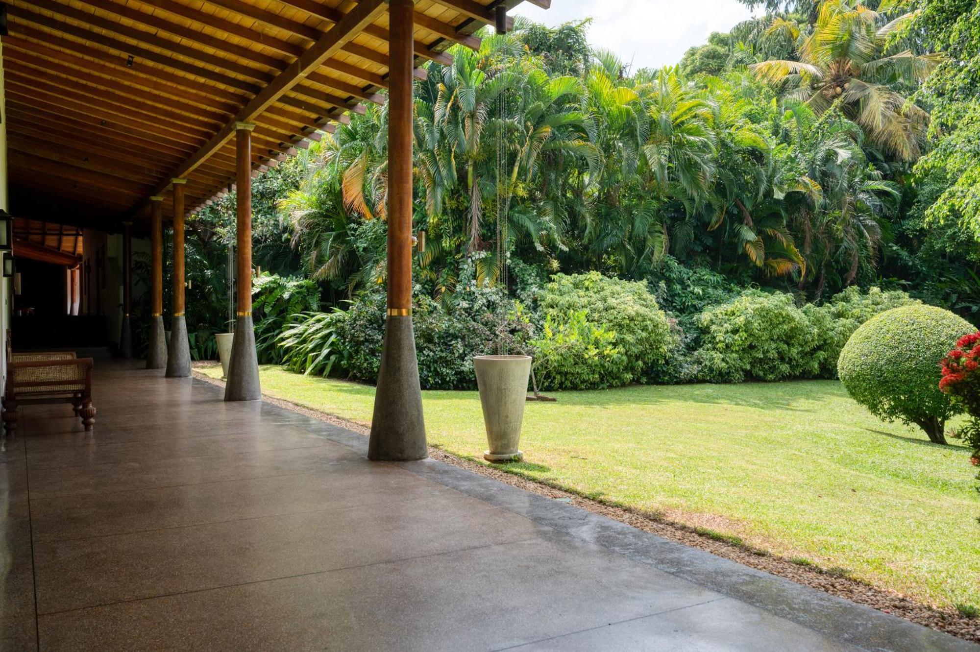 Wallawwa Katunayaka Extérieur photo